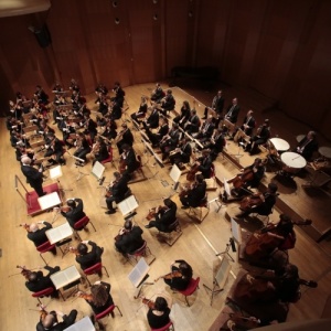 Orchestra Mozart ดาวน์โหลดและฟังเพลงฮิตจาก Orchestra Mozart