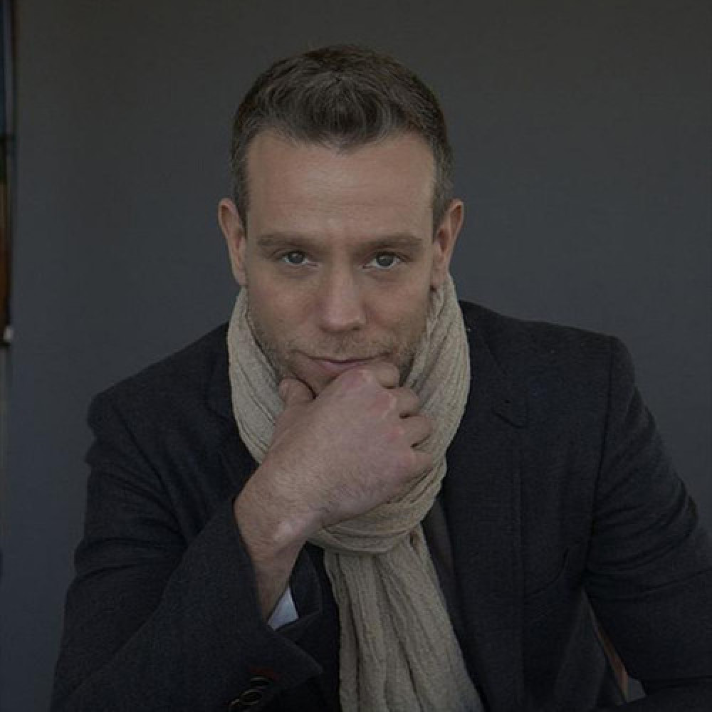 Adam Pascal