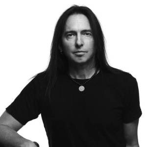 Damon Johnson ดาวน์โหลดและฟังเพลงฮิตจาก Damon Johnson