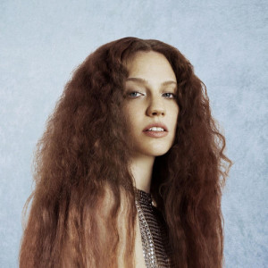 Jess Glynne