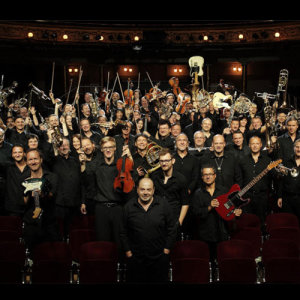 Orchester der Vereinigten Bühnen Wien ดาวน์โหลดและฟังเพลงฮิตจาก Orchester der Vereinigten Bühnen Wien