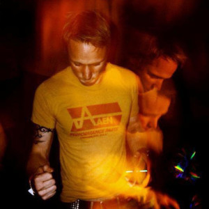 K.I.M ดาวน์โหลดและฟังเพลงฮิตจาก K.I.M