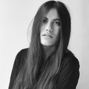 Sofi de la Torre ดาวน์โหลดและฟังเพลงฮิตจาก Sofi de la Torre