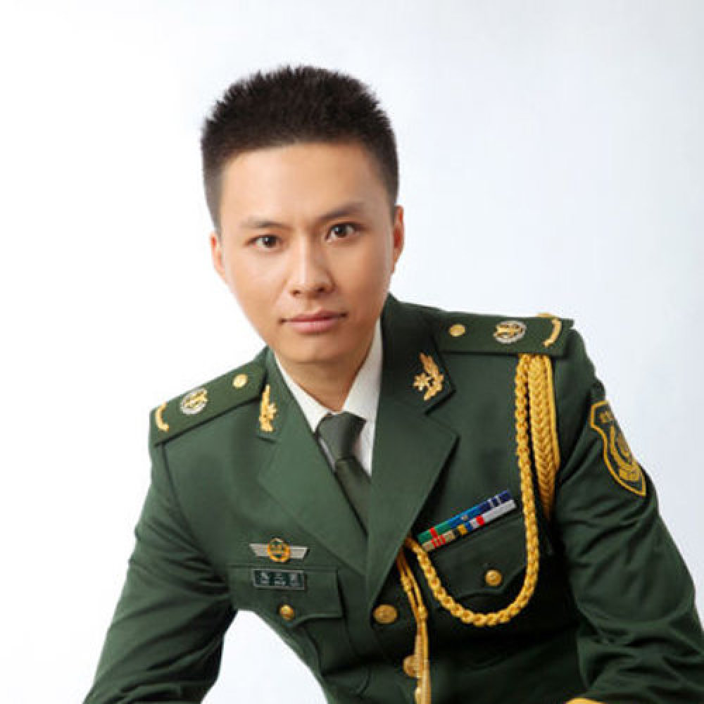 李炜鹏