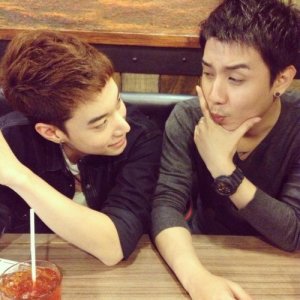 Pom & Aong ดาวน์โหลดและฟังเพลงฮิตจาก Pom & Aong