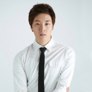 Sean Lee ดาวน์โหลดและฟังเพลงฮิตจาก Sean Lee