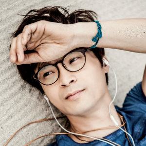 Park Haki ดาวน์โหลดและฟังเพลงฮิตจาก Park Haki