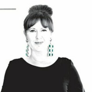 Joni Keen ดาวน์โหลดและฟังเพลงฮิตจาก Joni Keen