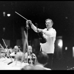 Willi Boskovsky ดาวน์โหลดและฟังเพลงฮิตจาก Willi Boskovsky