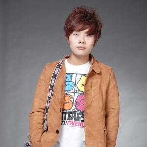 Dengarkan lagu 不会再联络 nyanyian 任永恒 dengan lirik
