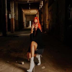 Meghan Linsey ดาวน์โหลดและฟังเพลงฮิตจาก Meghan Linsey