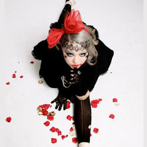 Katie Hall ดาวน์โหลดและฟังเพลงฮิตจาก Katie Hall