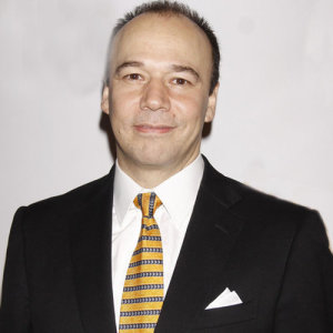 Danny Burstein ดาวน์โหลดและฟังเพลงฮิตจาก Danny Burstein