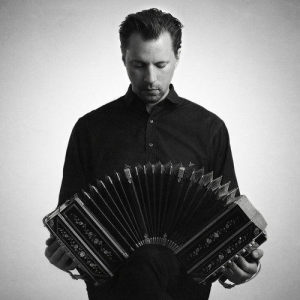 Mikael Augustsson ดาวน์โหลดและฟังเพลงฮิตจาก Mikael Augustsson