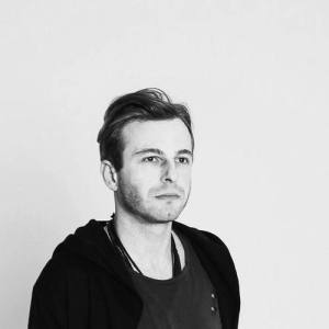 Sascha Dive ดาวน์โหลดและฟังเพลงฮิตจาก Sascha Dive