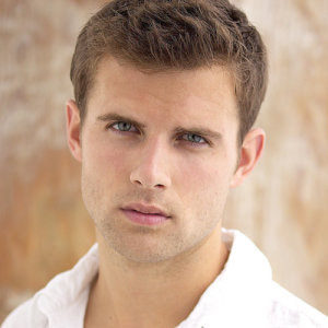 Kyle Dean Massey ดาวน์โหลดและฟังเพลงฮิตจาก Kyle Dean Massey