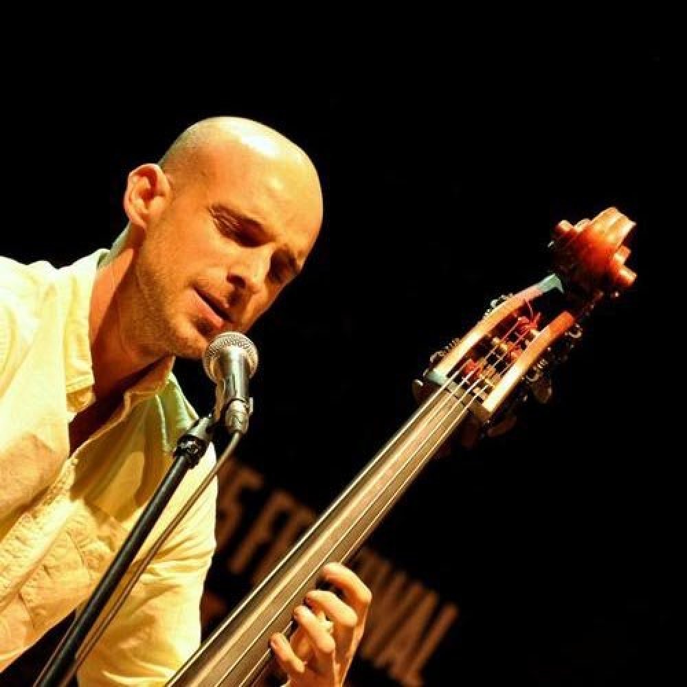 Alan Hampton