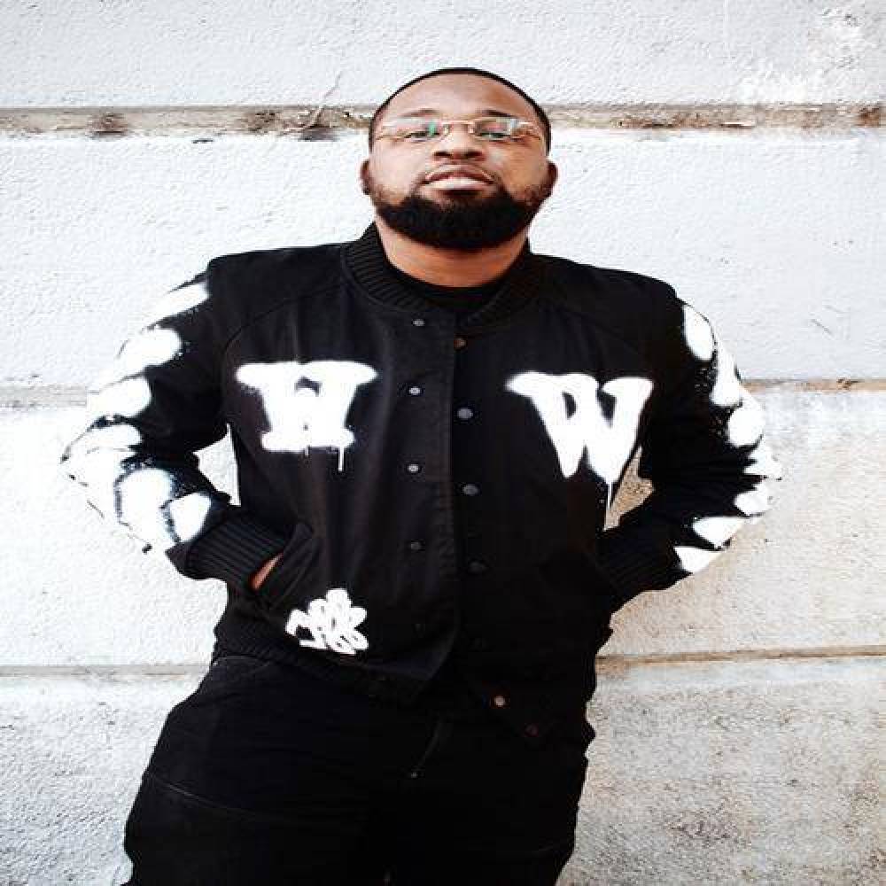 Louie V Gutta