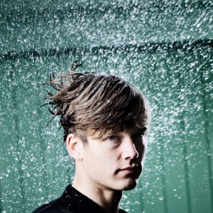 Asbjørn ดาวน์โหลดและฟังเพลงฮิตจาก Asbjørn