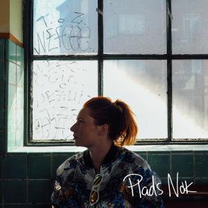 ดาวน์โหลดและฟังเพลง Plads Nok พร้อมเนื้อเพลงจาก Annika Aakjær