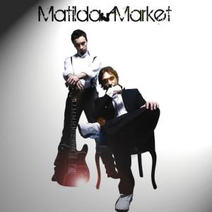 ดาวน์โหลดและฟังเพลง Antidoto พร้อมเนื้อเพลงจาก Matilda Market