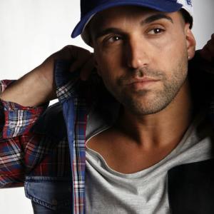 收聽Carlos Peralías的Mi Cenicienta歌詞歌曲