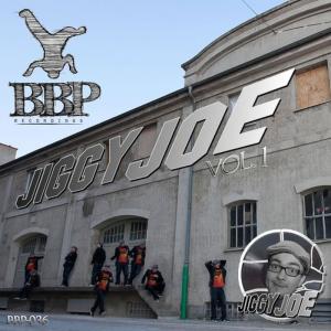 ดาวน์โหลดและฟังเพลง Da Trumpets พร้อมเนื้อเพลงจาก JiggyJoe
