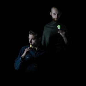Dengarkan Rain & Snow lagu dari BRTHR dengan lirik