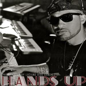 ดาวน์โหลดและฟังเพลง Hands Up พร้อมเนื้อเพลงจาก Five-Hunnet