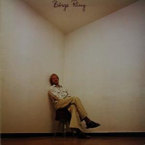 ดาวน์โหลดและฟังเพลง Sitter bakom immiga fönster พร้อมเนื้อเพลงจาก Börge Ring