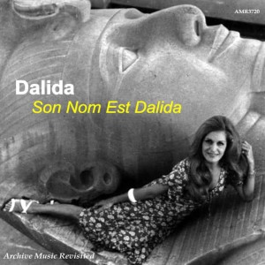 收聽Dalida的Fado歌詞歌曲