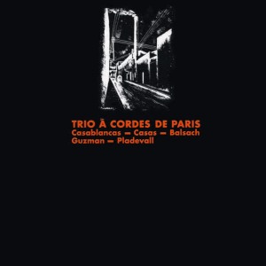 收聽Trio à Cordes de Paris的Trio de Corda I歌詞歌曲