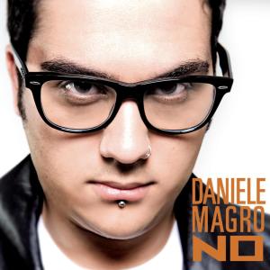 ดาวน์โหลดและฟังเพลง Crazy พร้อมเนื้อเพลงจาก Daniele Magro