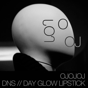 ดาวน์โหลดและฟังเพลง Day Glow Lipstick (Original Mix) พร้อมเนื้อเพลงจาก OJOJOJ