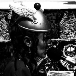 ดาวน์โหลดและฟังเพลง Major Tom พร้อมเนื้อเพลงจาก The Space Lady