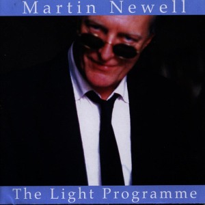 ดาวน์โหลดและฟังเพลง Little Trinty พร้อมเนื้อเพลงจาก Martin Newell