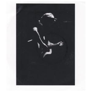 收聽Fred Lonberg-Holm的Escape From New York (Acoustic Version)歌詞歌曲