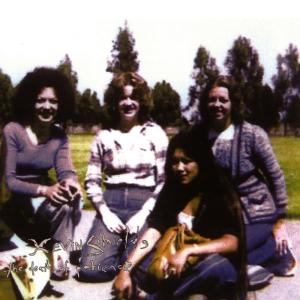 ดาวน์โหลดและฟังเพลง Apparently พร้อมเนื้อเพลงจาก Kevin Shields