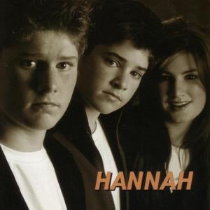 ดาวน์โหลดและฟังเพลง Because You Broke My Heart พร้อมเนื้อเพลงจาก Hannah
