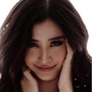 收聽Đông Nhi的Đã Mãi Cách Xa歌詞歌曲