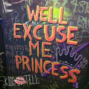 ดาวน์โหลดและฟังเพลง Don't Be a P**sy พร้อมเนื้อเพลงจาก Well Excuse Me