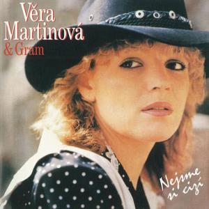 ดาวน์โหลดและฟังเพลง Já mám káru พร้อมเนื้อเพลงจาก Vera Martinova