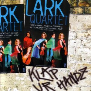 ดาวน์โหลดและฟังเพลง Klap Ur Hands (Remix) พร้อมเนื้อเพลงจาก Yousif Sheronick