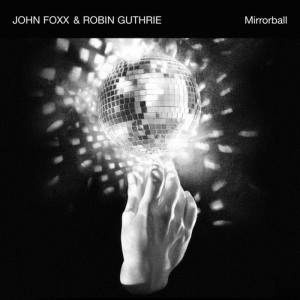 收聽John Foxx的Estrellita歌詞歌曲