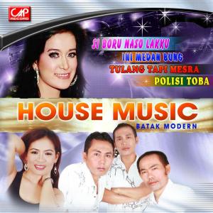 Dengarkan Ini Medan Bung lagu dari Silopak Trio dengan lirik