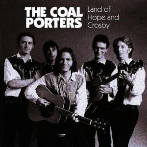 收聽The Coal Porters的She Loved Me歌詞歌曲