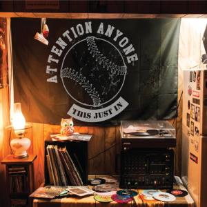 ดาวน์โหลดและฟังเพลง This Just In พร้อมเนื้อเพลงจาก Attention Anyone