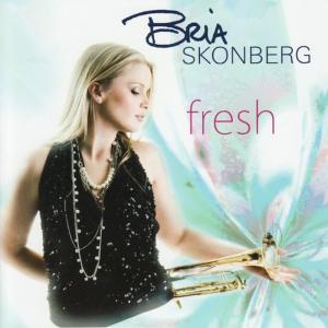 ดาวน์โหลดและฟังเพลง Just One of Those Things พร้อมเนื้อเพลงจาก Bria Skonberg