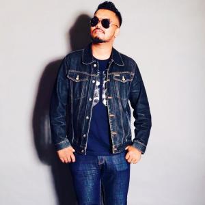 Dengarkan Deraian Cinta lagu dari Farid Nayan dengan lirik