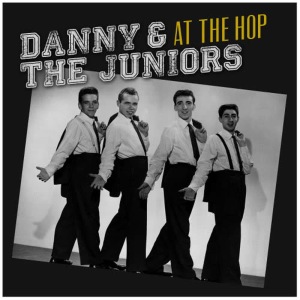 ดาวน์โหลดและฟังเพลง At the Hop พร้อมเนื้อเพลงจาก Yoko Fujita